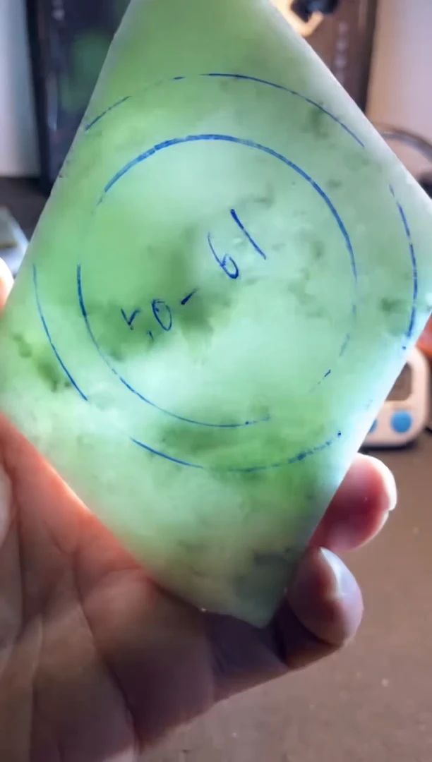 未镶嵌翡翠定制翡翠M****n翡翠