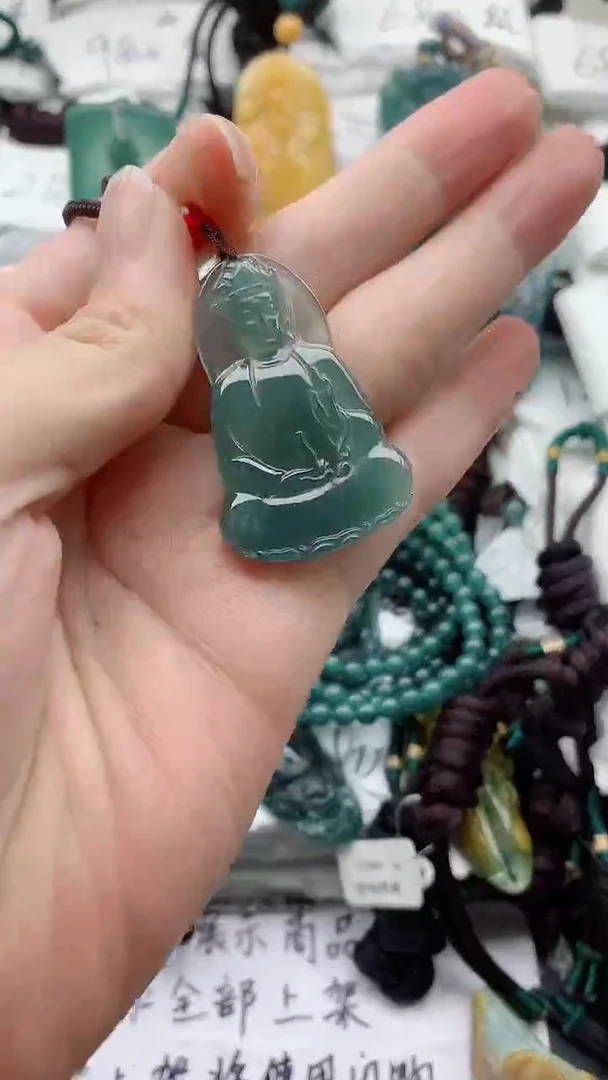 翡翠未镶嵌颈饰88888888