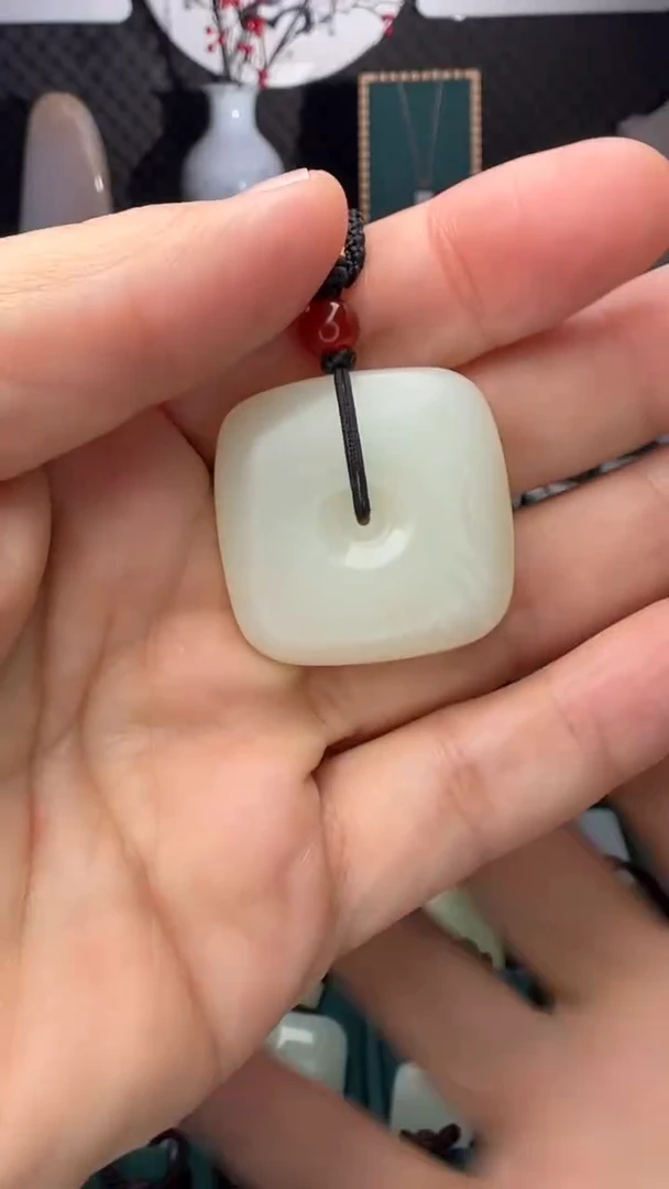 颈饰未镶嵌和田玉D