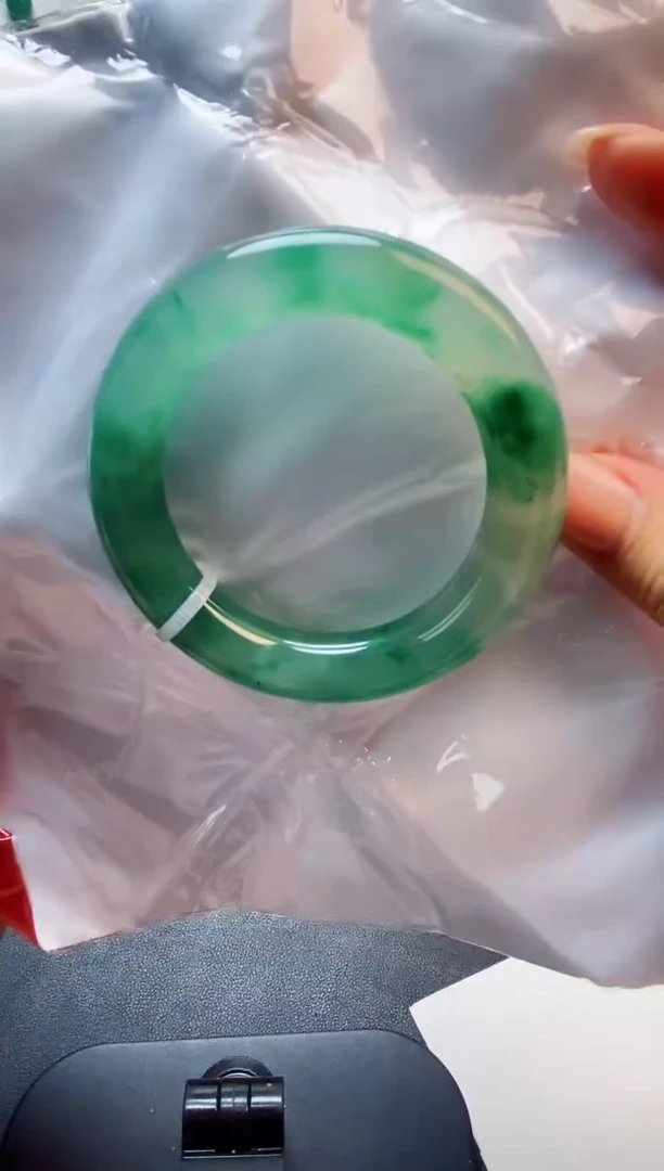 石英质玉（非洲翠）手镯未镶嵌非洲翠17