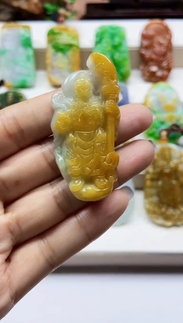 颈饰未镶嵌翡翠翡翠A货