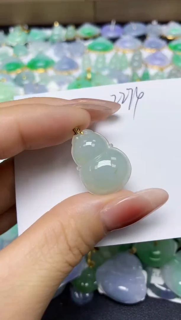 翡翠未镶嵌颈饰 天然缅甸翡翠A货