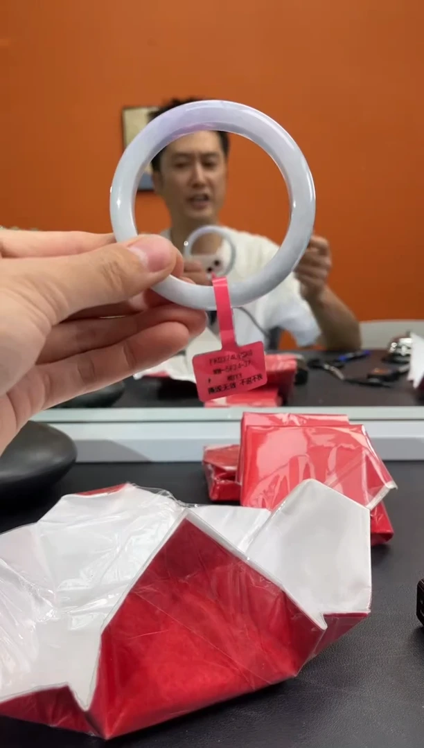 未镶嵌手镯翡翠翡翠手镯