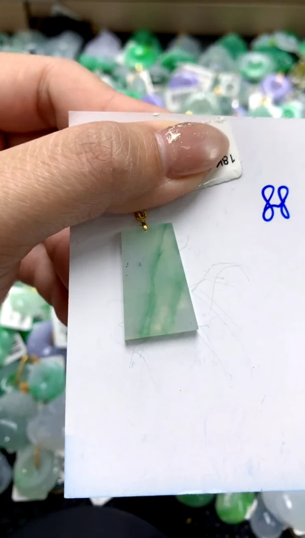 【闪购商品】翡翠颈饰18K金镶嵌1111111111111111