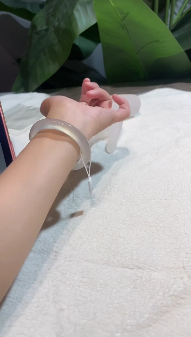 手镯玛瑙/玉髓未镶嵌52.4鉴赏期48小时