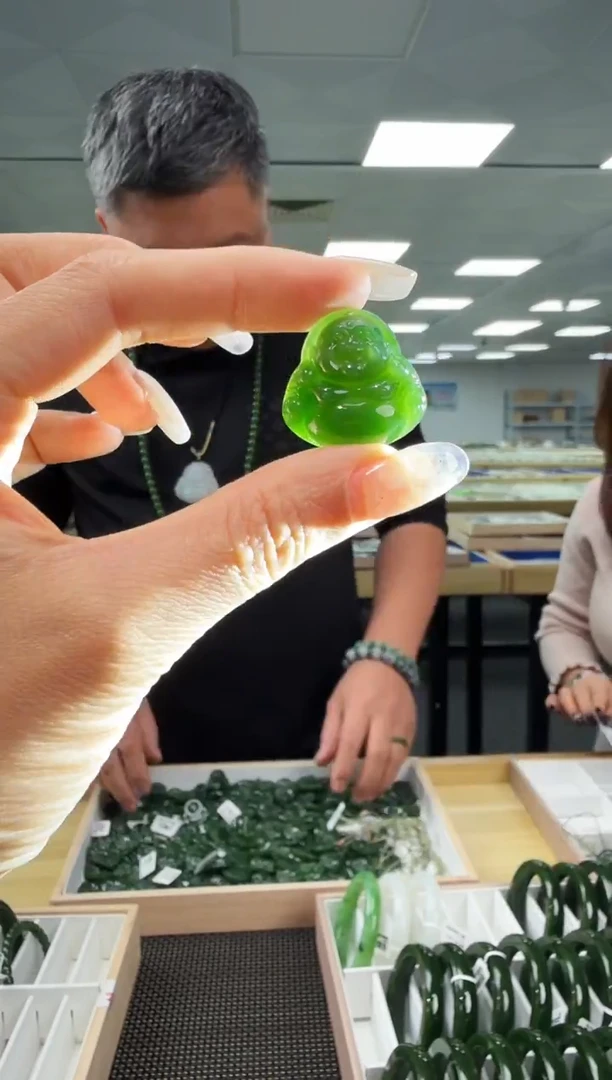 颈饰未镶嵌和田玉俄7佛公吊坠25