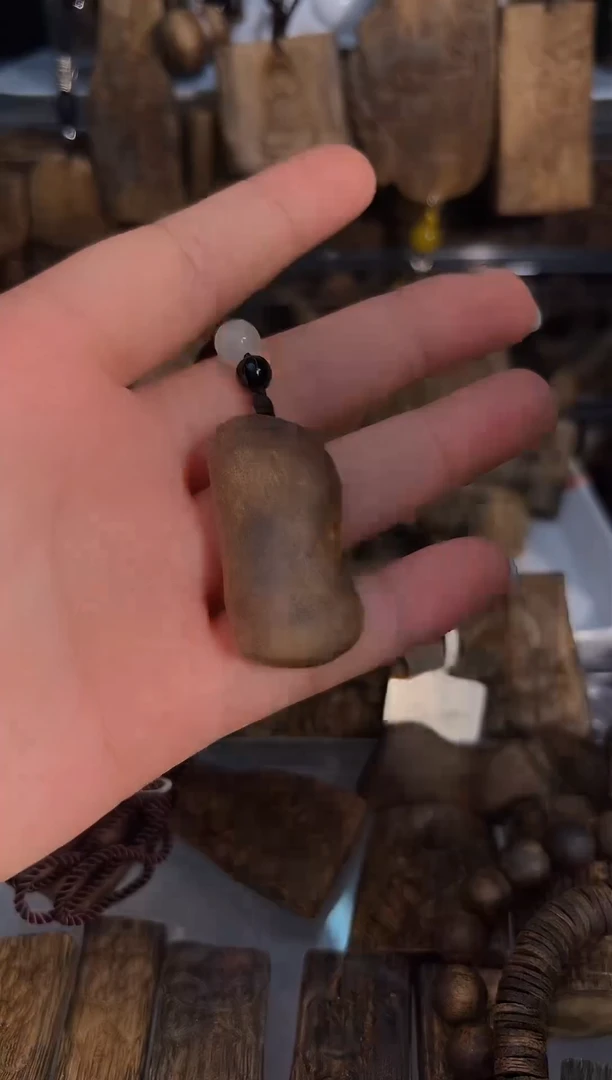 【闪购商品】沉香吊坠[沉香炸姐]国香包头吊坠