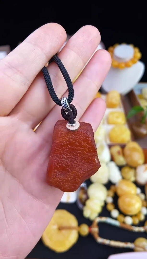 琥珀未镶嵌珠宝奇石柒月