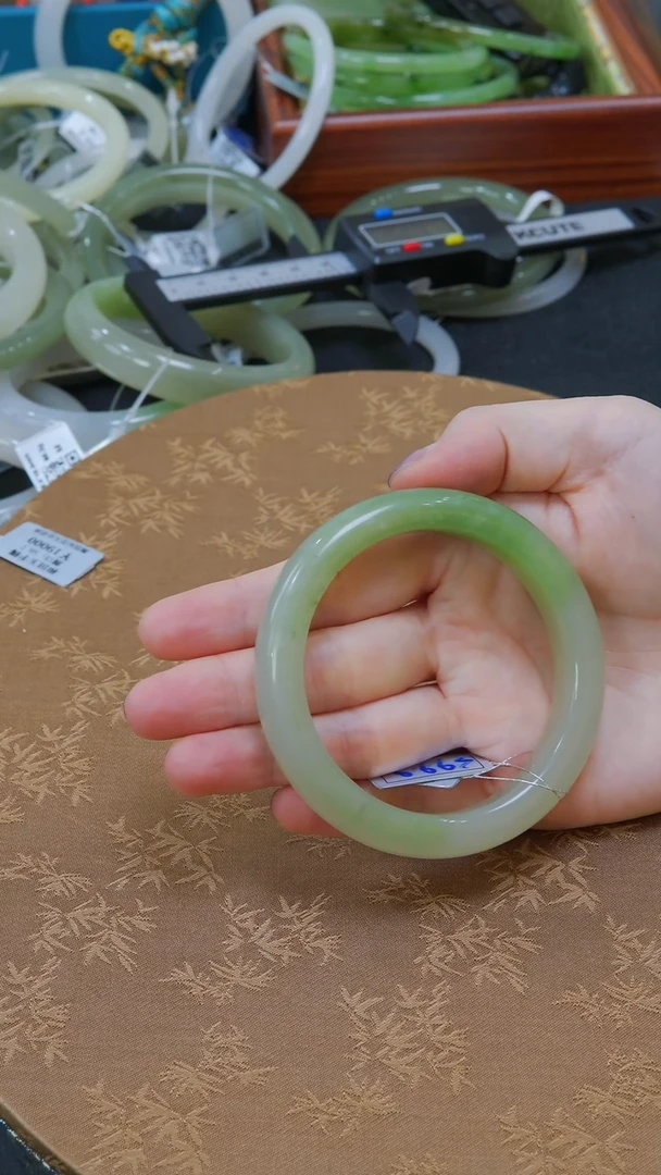 和田玉手镯未镶嵌57圈口正装宽版半山水浓翠（多样性发货一件）