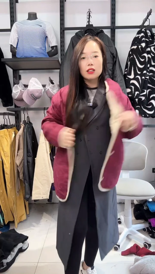 2597   编码  瑕疵直播间过款为准 尺码