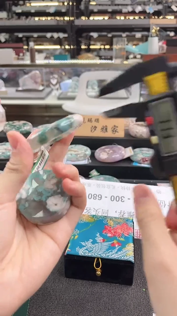 未镶嵌手镯石英质玉瑾圈口（赠品镯心）