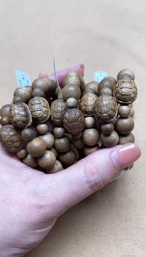 【闪购商品】沉香手串菩萨棋1.1+雕刻圆珠单圈多样性发其一