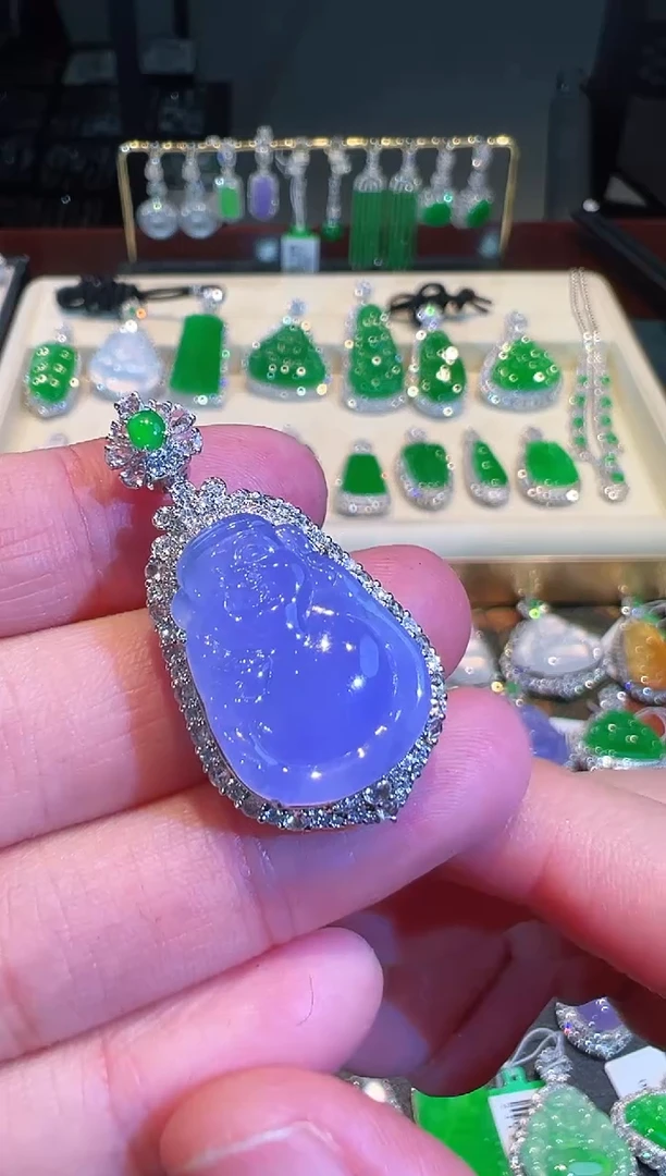 【闪购商品】翡翠吊坠(不含链)18K金镶嵌翡翠