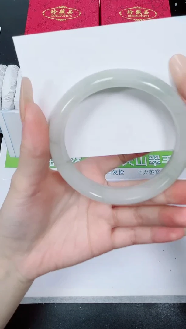 【闪购商品】石英质玉手镯合金K266-63.0