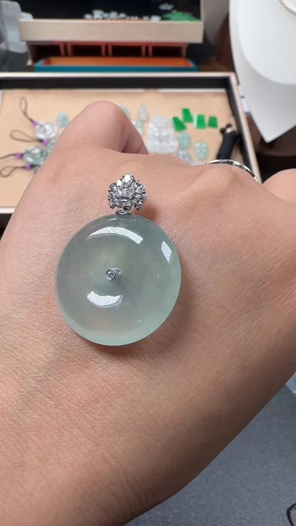 翡翠18K金镶嵌吊坠(不含链)晴底冰种平安扣吊坠