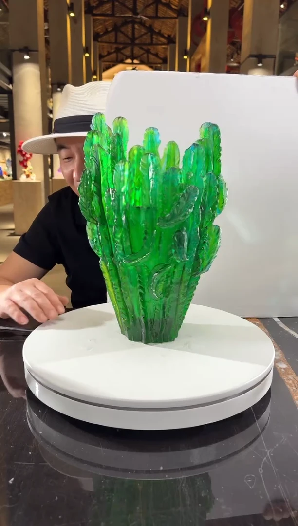 摆件祖母绿仙人掌花瓶