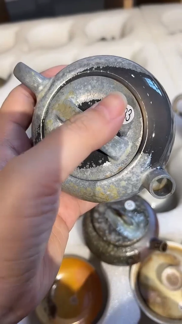 壶维****?233号容量130-140ML高白泥