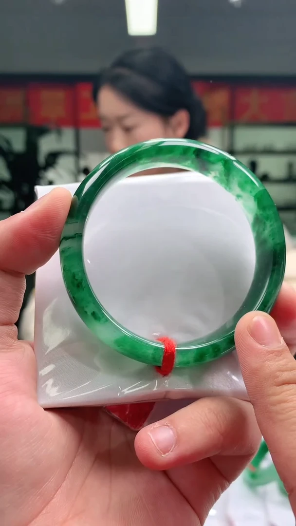 【闪购商品】石英质玉手镯未镶嵌手镯