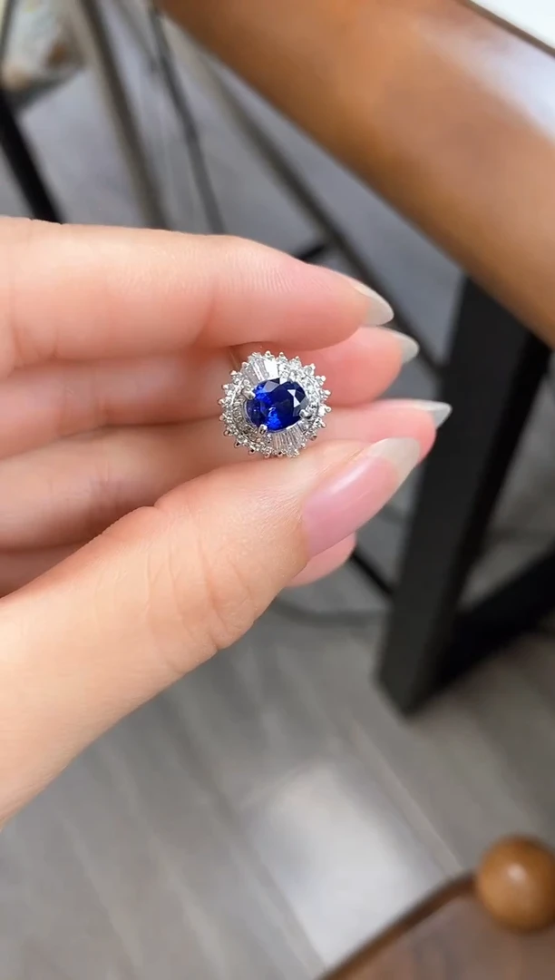 戒指蓝宝石铂Pt900镶嵌主石1.33克拉