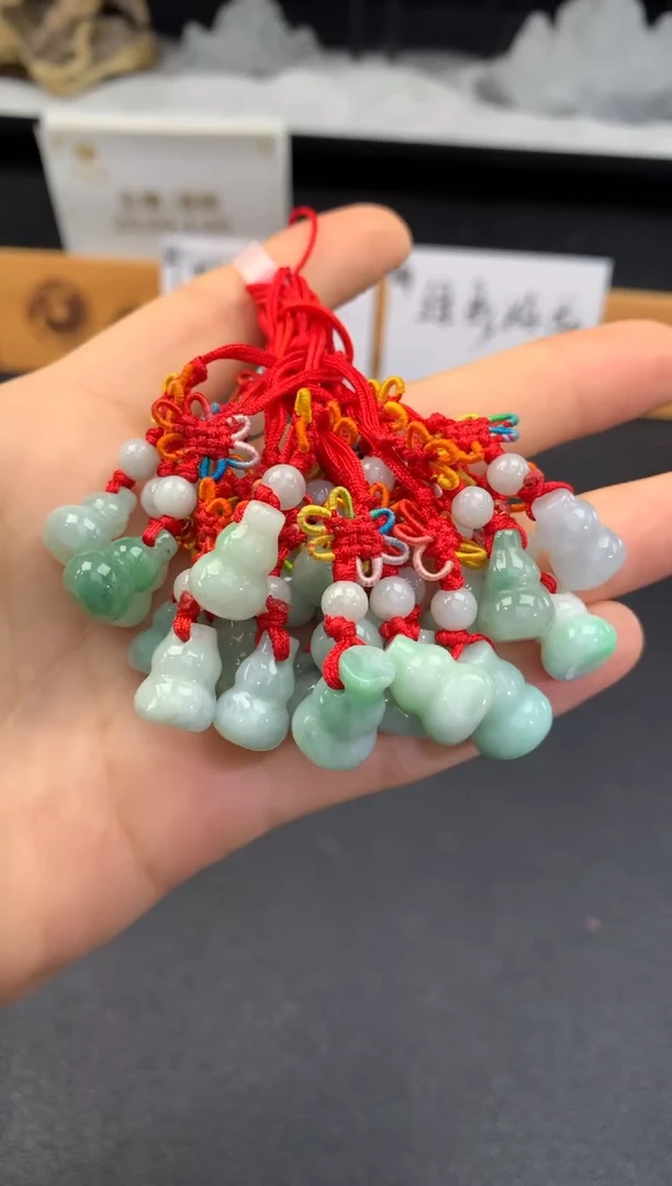 【闪购商品】翡翠颈饰未镶嵌FC411葫芦手机挂 多样性发其一