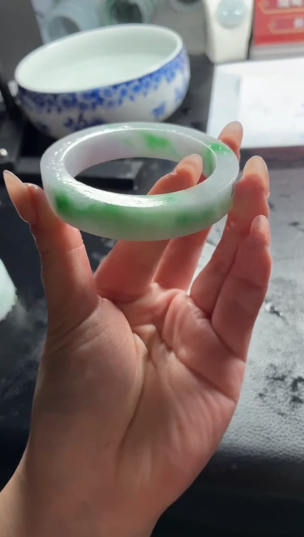 未镶嵌手镯定制翡翠B*ddj