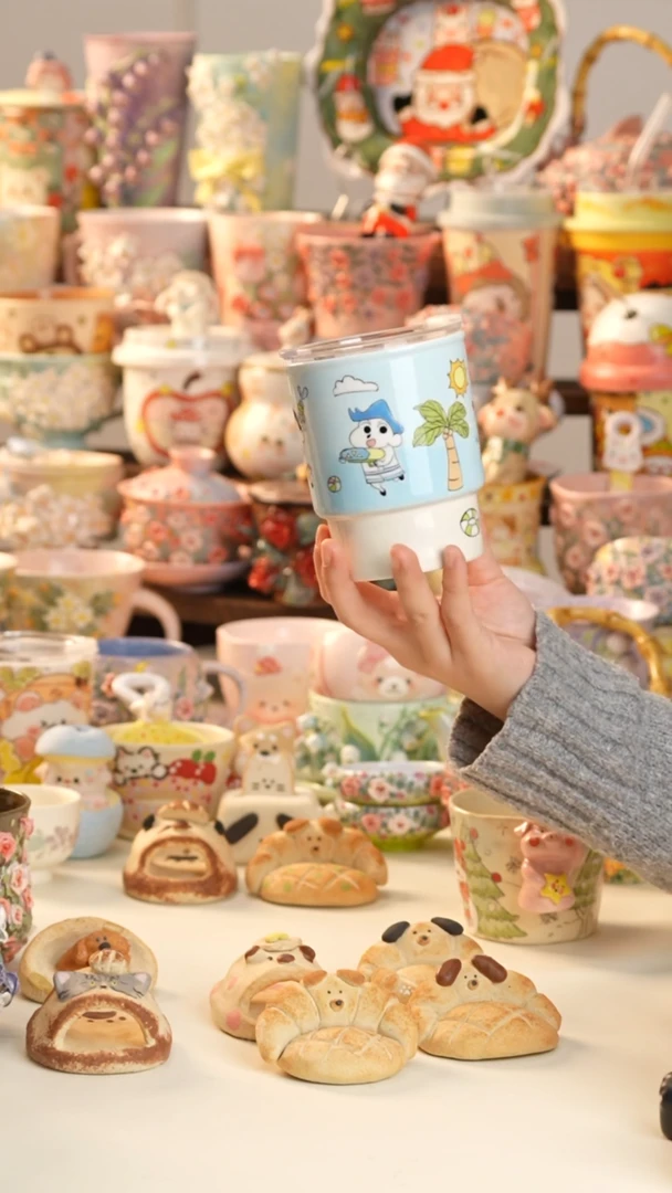 摆件陶景德镇釉下彩手绘设计师款陶瓷