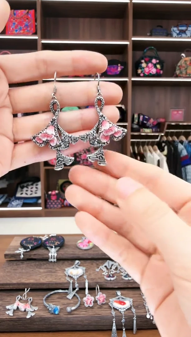 【闪购商品】织绣100蚩梦苗族古绣