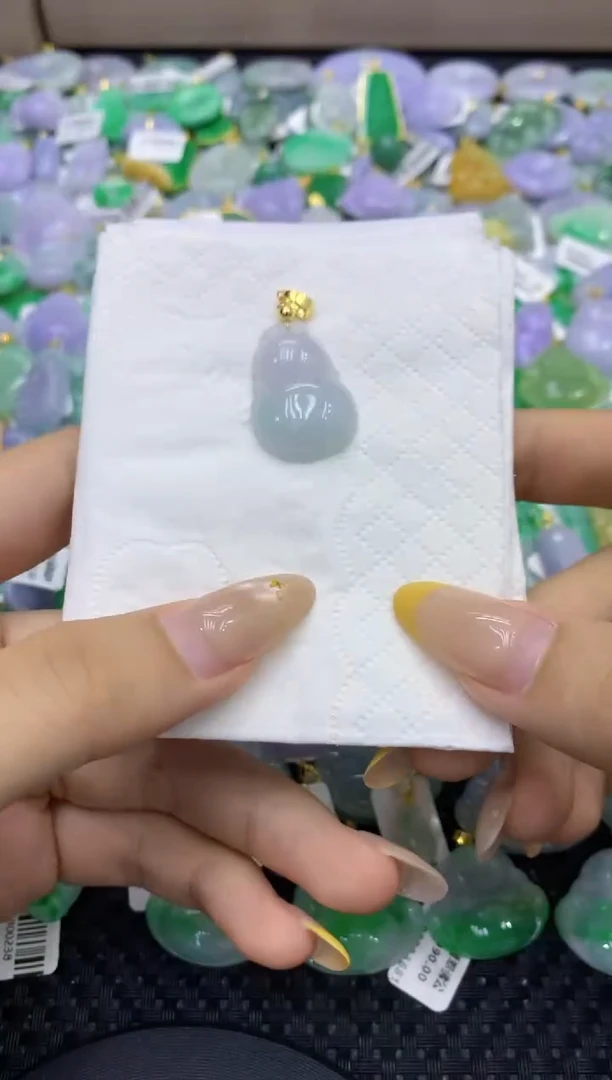 颈饰未镶嵌翡翠天然缅甸翡翠A货