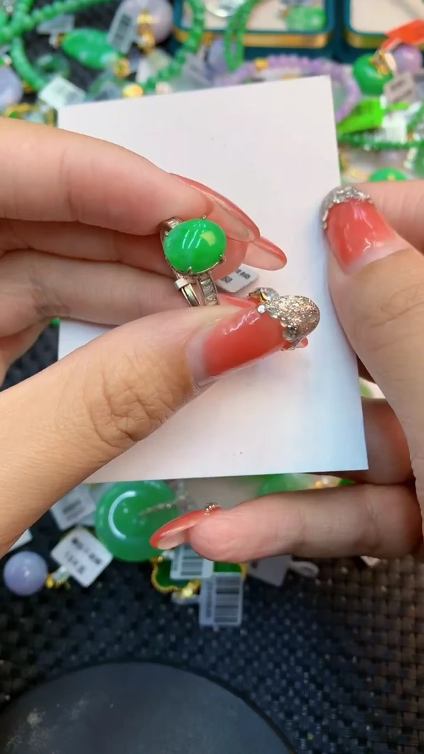 颈饰未镶嵌翡翠11