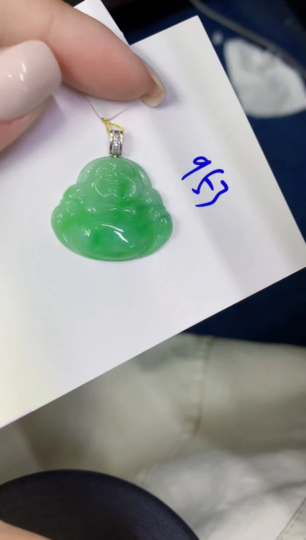 颈饰18K金镶嵌翡翠缅甸天然翡翠A货