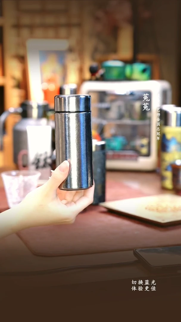 A口袋杯纯钛保温杯
