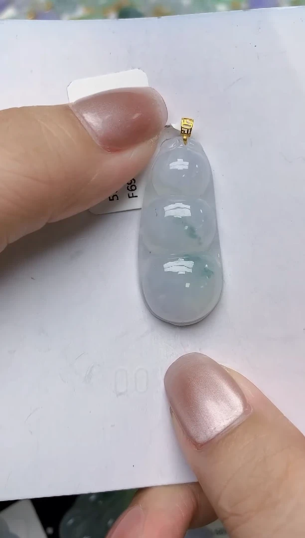 翡翠18K金镶嵌颈饰天然缅甸A货翡翠