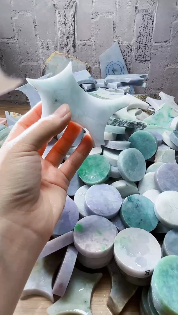 配石翡翠天然翡翠A货555