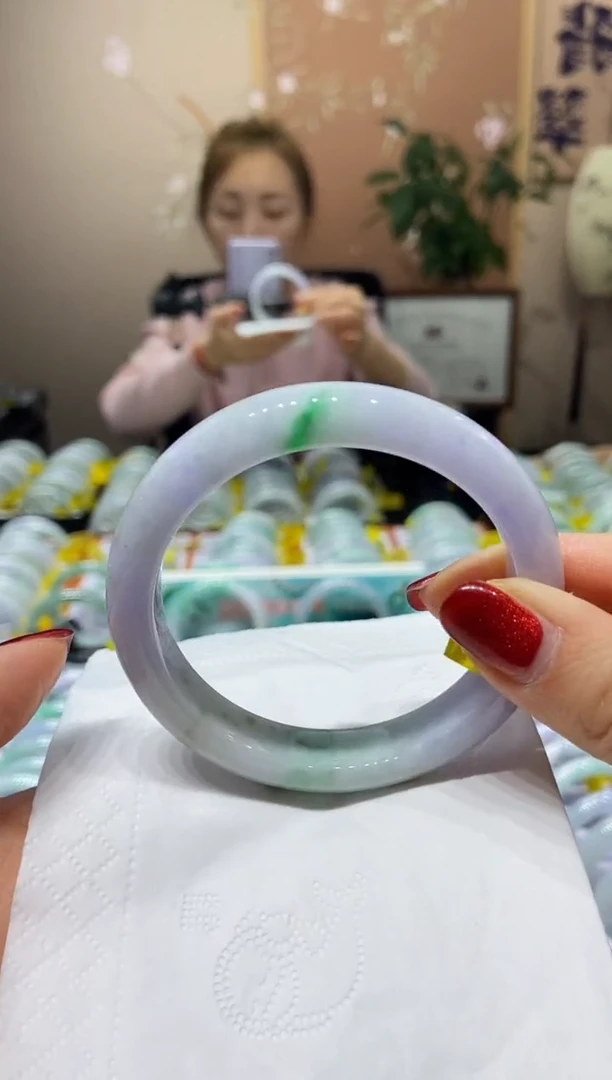 【闪购商品】翡翠手镯未镶嵌57 58圈口