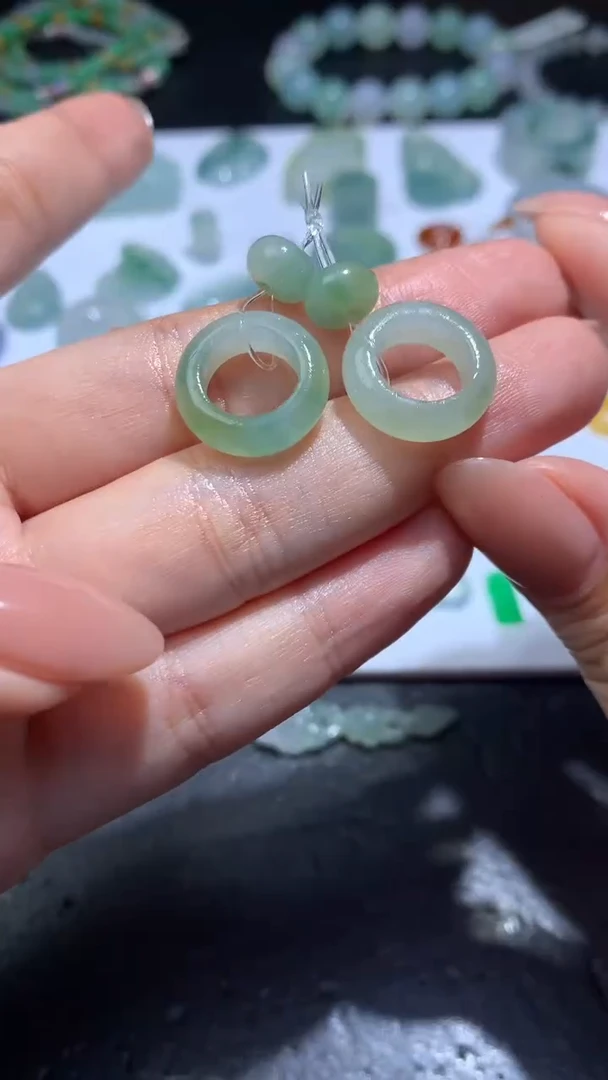 未镶嵌定制翡翠毛货