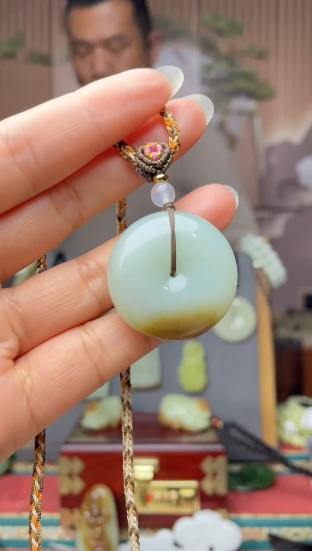 颈饰未镶嵌和田玉拍一发一