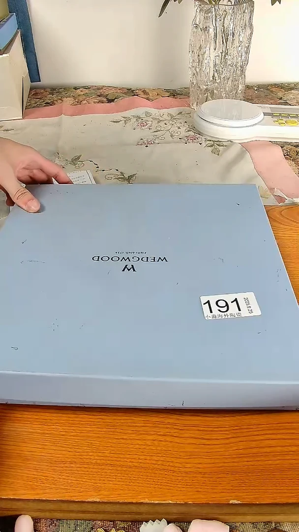 瓷片赚***模小淼海外陶瓷工艺品