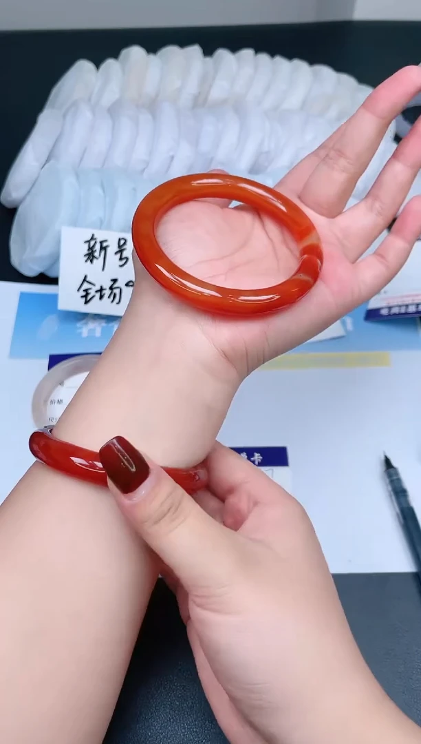 【闪购商品】石英质玉手镯未镶嵌27-61