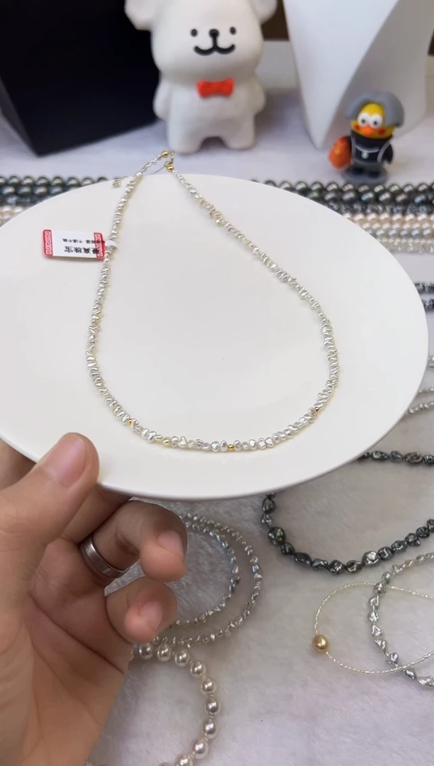 颈饰18K金镶嵌海水珍珠珍珠