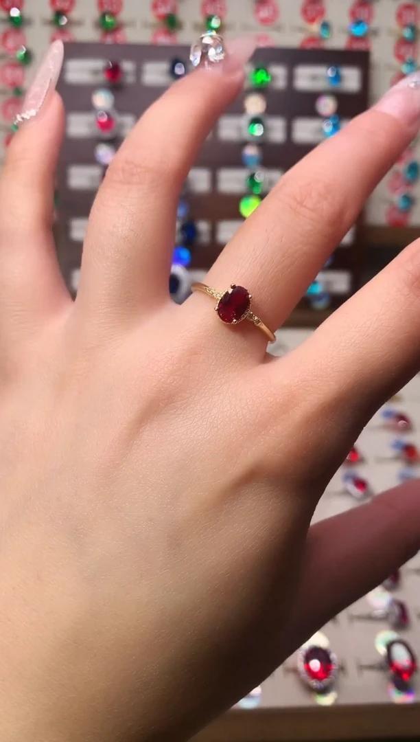 银S925镶嵌戒指红宝石5*7 酒红 金托