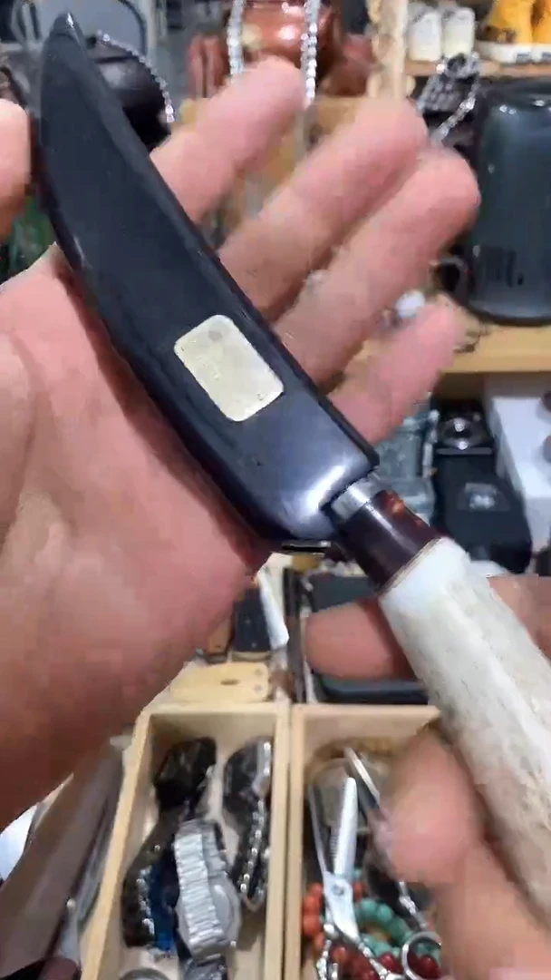 瓷片闪购商品  如图所示