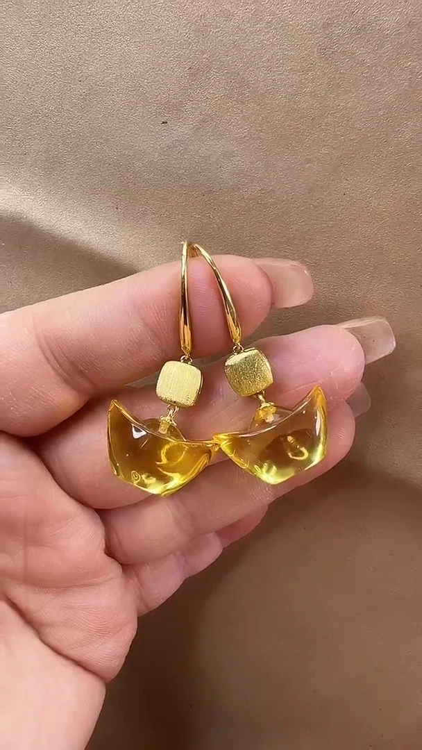 琥珀颈饰未镶嵌耳环