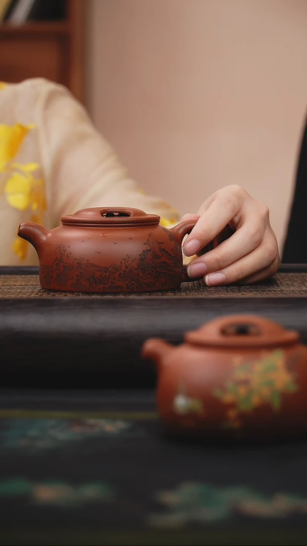 茶壶紫砂红皮龙 牛盖莲子 张继彪