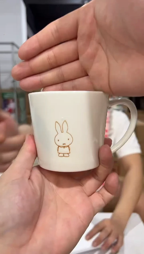 瓷片白色米菲兔水杯