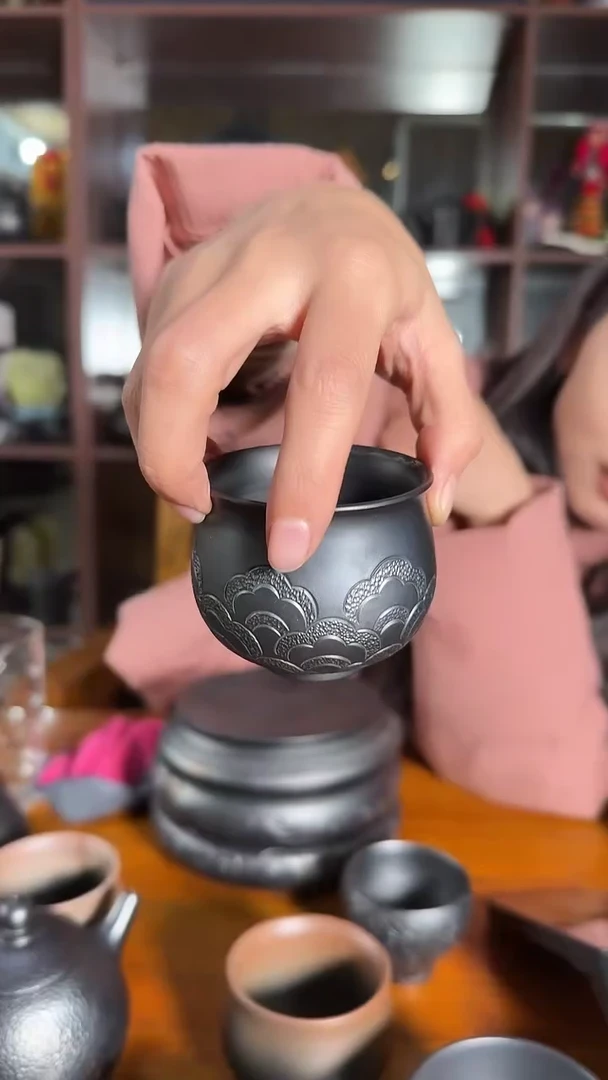 神农黑陶繁花似锦