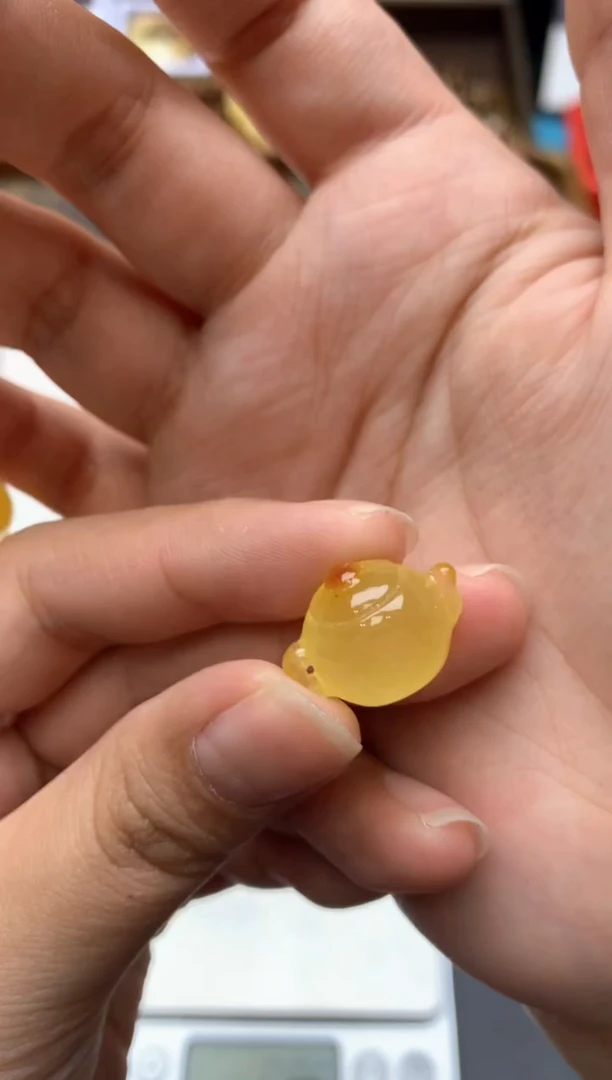 【闪购商品】琥珀珠宝奇石未镶嵌144琥珀蜜蜡花粉有纹小坑介意勿拍