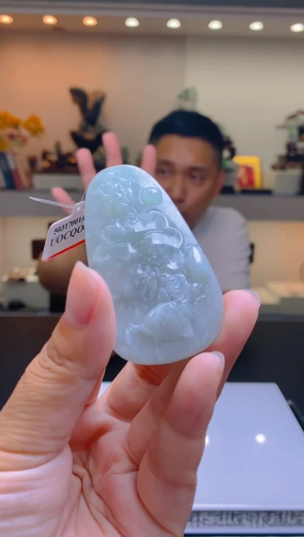 翡翠未镶嵌颈饰LL翡翠吊坠4-06