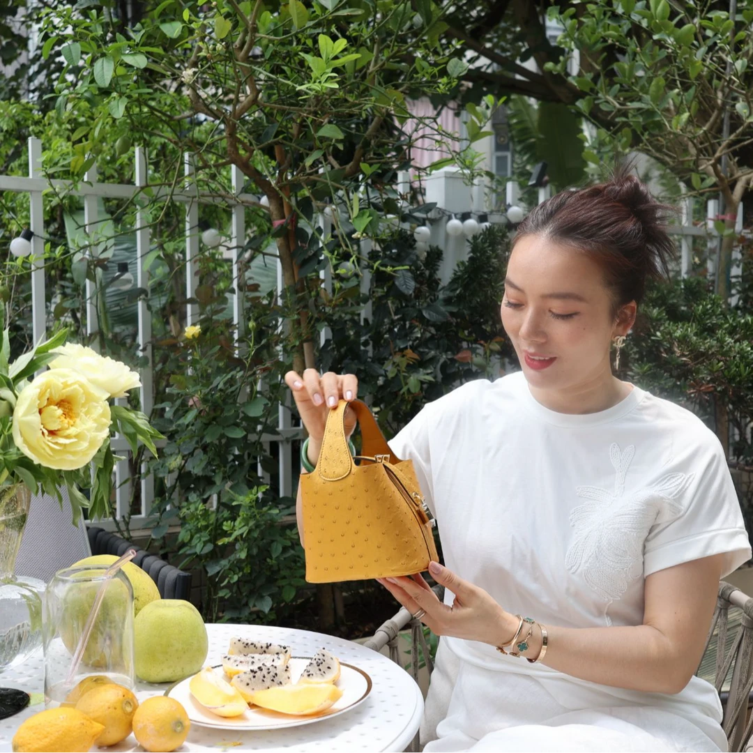 个性简约优雅短袖，时尚百搭T恤夏季 轻奢女装