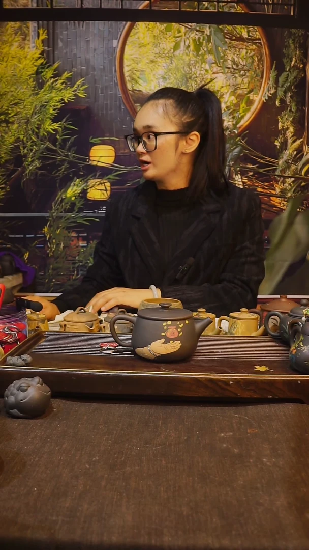 云南建水紫陶微瑕  092  260cc