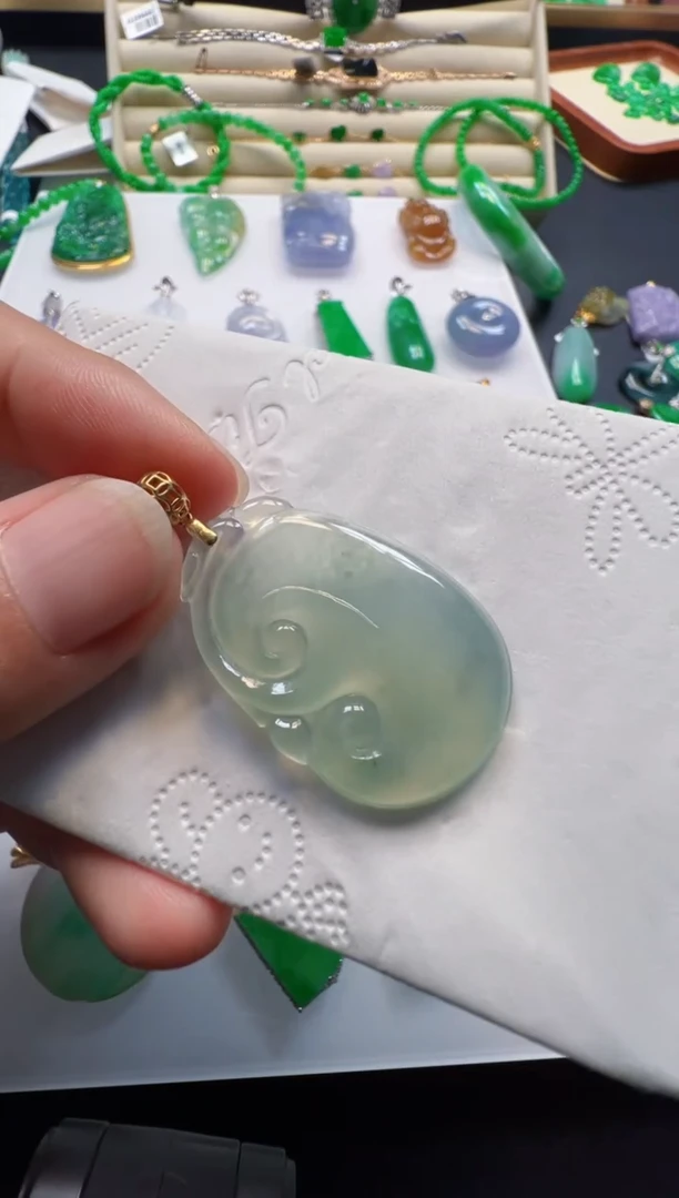 吊坠(不含链)18K金镶嵌翡翠1280